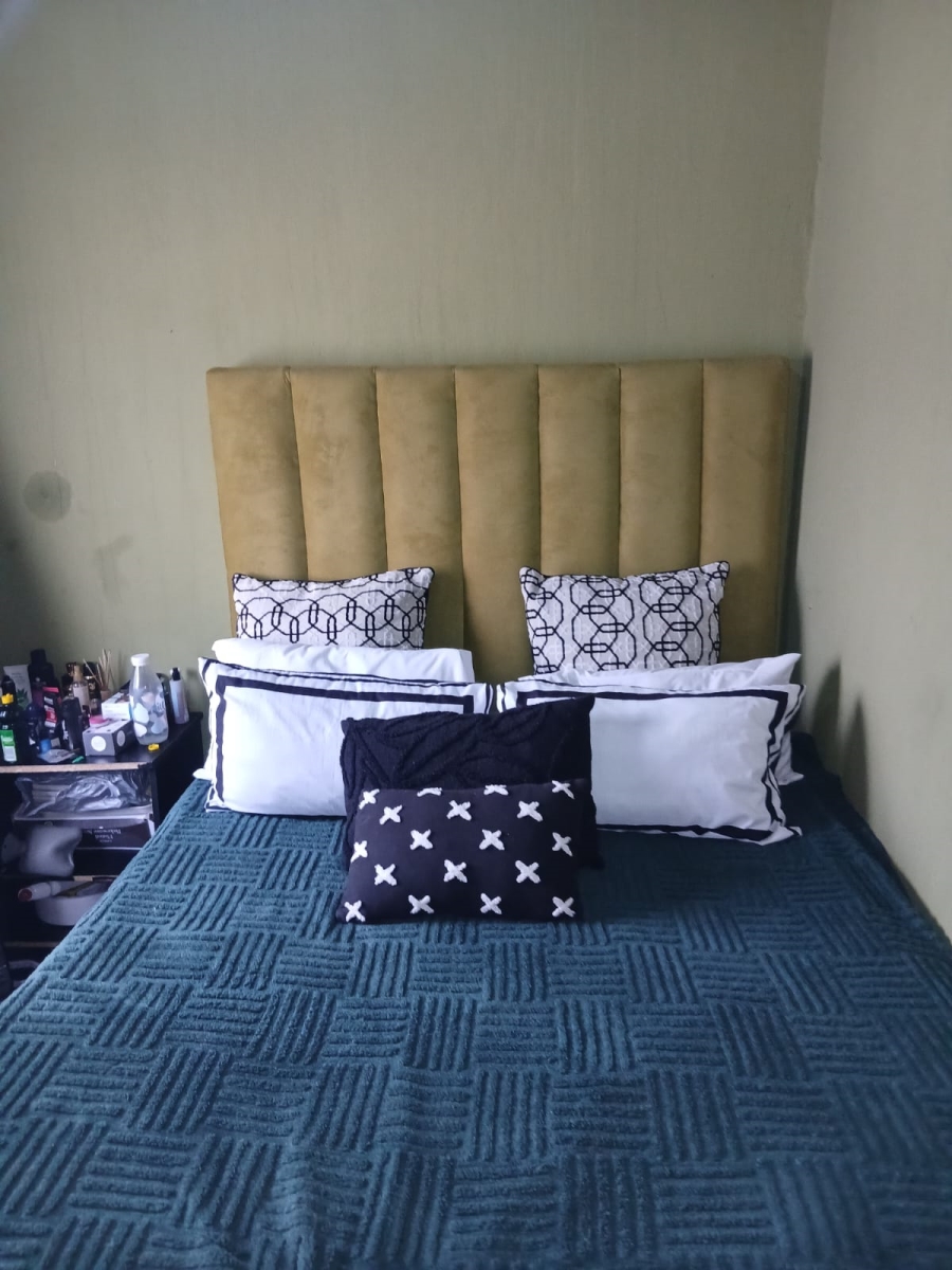 2 Bedroom Property for Sale in New Brighton Eastern Cape